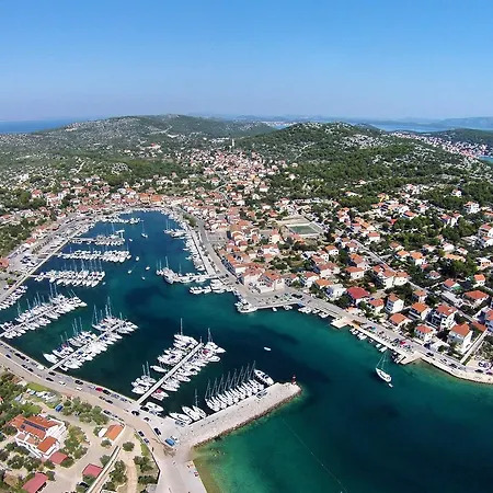 Jezera 5123a Vodice